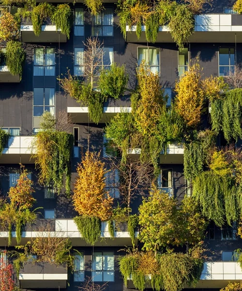 bosco-verticale-modern-buildings-in-milan-2021-08-26-17-19-34-utc